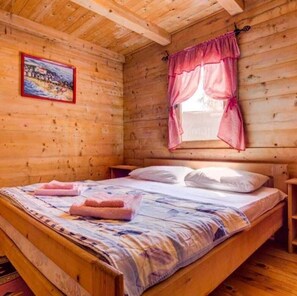 1 bedroom, WiFi, bed sheets - Eco House # 3 (Kaluderac)