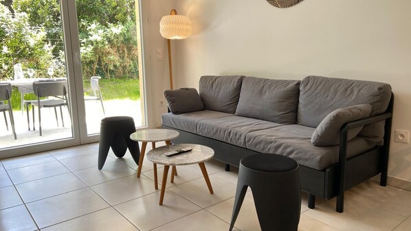 TV - Côté Dune, new apartment with ideal location...500 m from the beach (Mimizan)