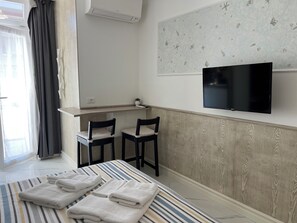 1 chambre, Wi-Fi gratuit, draps fournis