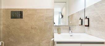 Sovramare - Sirena - One Bedroom Apartment, Sleeps 4