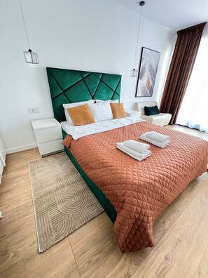 Superior Villa, Patio, Lake View