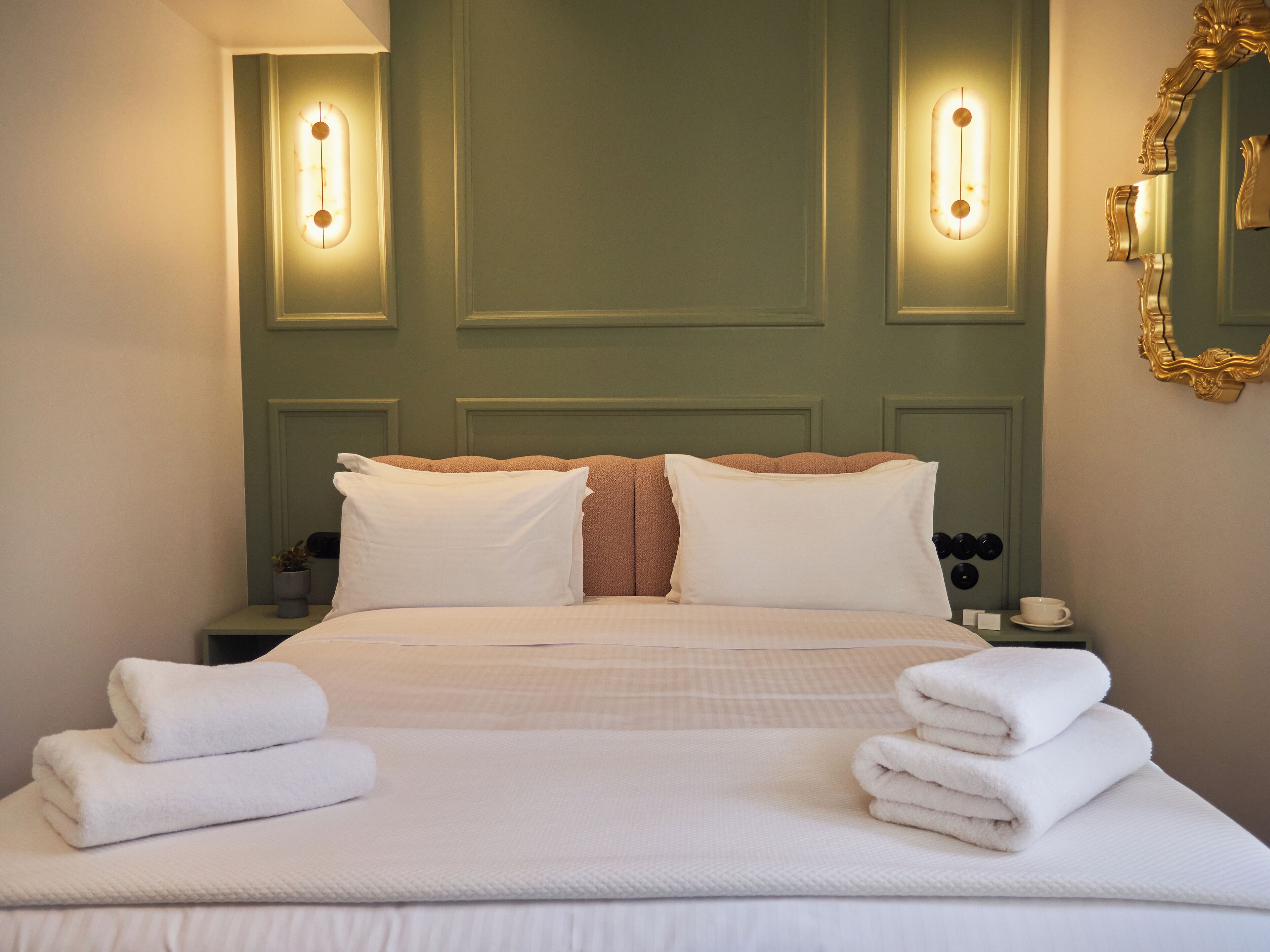 Superior Double Room, Balcony | Minibar, in-room safe, free WiFi, bed sheets