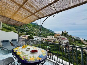 Apartment, 2 Bedrooms, Sea View | Terrace/patio