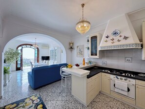 Apartment, 2 Bedrooms, Sea View | Private kitchen