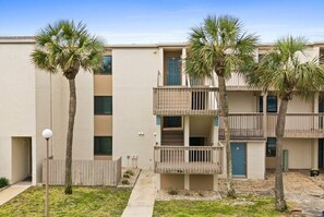 Unclassified image, 3 of 41, button - Sleeps 8 Ground-Floor 2BR | Pool & Steps to Beach (Panama City Beach)