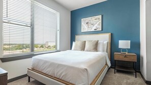 2 bedrooms, desk, iron/ironing board, WiFi