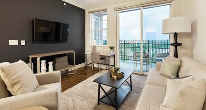 Landing | Spectacular 3BD, Gym, Pool