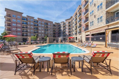 Landing at Carson Street Towers - 1 Bedroom in ...