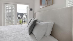 1 chambre, bureau, fer et planche à repasser, Wi-Fi