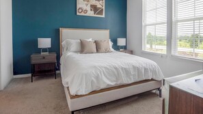 1 bedroom, desk, iron/ironing board, WiFi