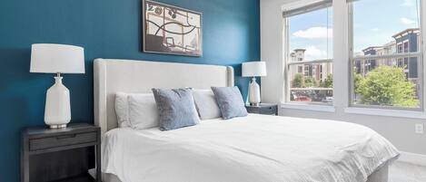 1 bedroom, desk, iron/ironing board, WiFi