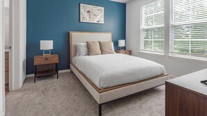 1 habitación, escritorio, tabla de planchar con plancha y wifi 