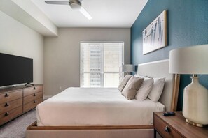 1 chambre, bureau, fer et planche à repasser, Wi-Fi