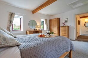 3 bedrooms, individually furnished, iron/ironing board - Countryside Cottage Near Rosley, No Deposit (Wigton)