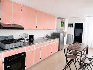 Shared kitchen facilities - Hospedajes el Jardin (Envigado)