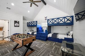 3 chambres, fer et planche à repasser, Wi-Fi gratuit, draps fournis