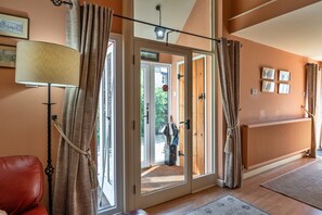 Living room - Cottage in Bovey Tracey Near Dartmoor Park (Newton Abbot)