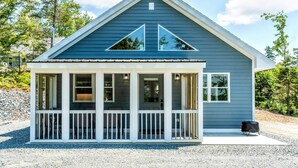 Exterior - Lakeview Cabin w/Fire Pit & walk to Beach (Sullivan)