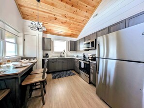 Fridge, microwave, oven, stovetop - Fishing Cabin w/ Fire Pit & 5 minute walk to the beach (Sullivan)