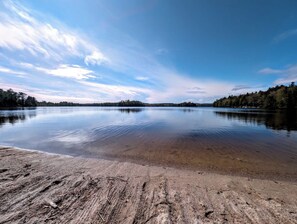 Beach nearby - Lakeview Cabin w/Fire Pit & walk to Beach (Sullivan)