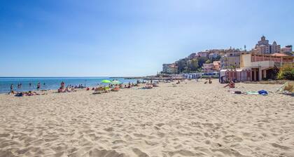 Superbe appartement Ă Cervo avec WiFi