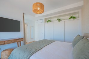 3 sovrum, strykjärn/strykbräda, gratis wi-fi och sängkläder