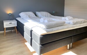 2 bedrooms, free WiFi - Cozy home in ørsta with WiFi (Ørsta)