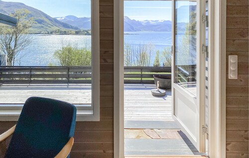 Amazing home in ørsta with sauna