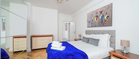 2 chambres, fer et planche Ă repasser, Wi-Fi, draps fournis