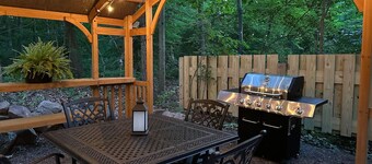 The Conestoga Covered Wagon Getaway