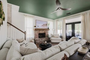 TV, fireplace, stereo, offices