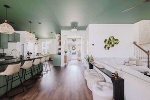 TV, fireplace, stereo, offices