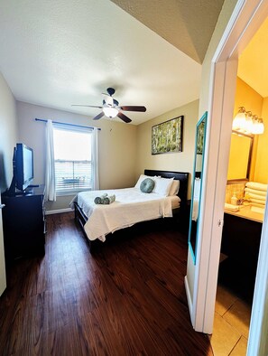 1 chambre, fer et planche à repasser, Wi-Fi, literie fournie