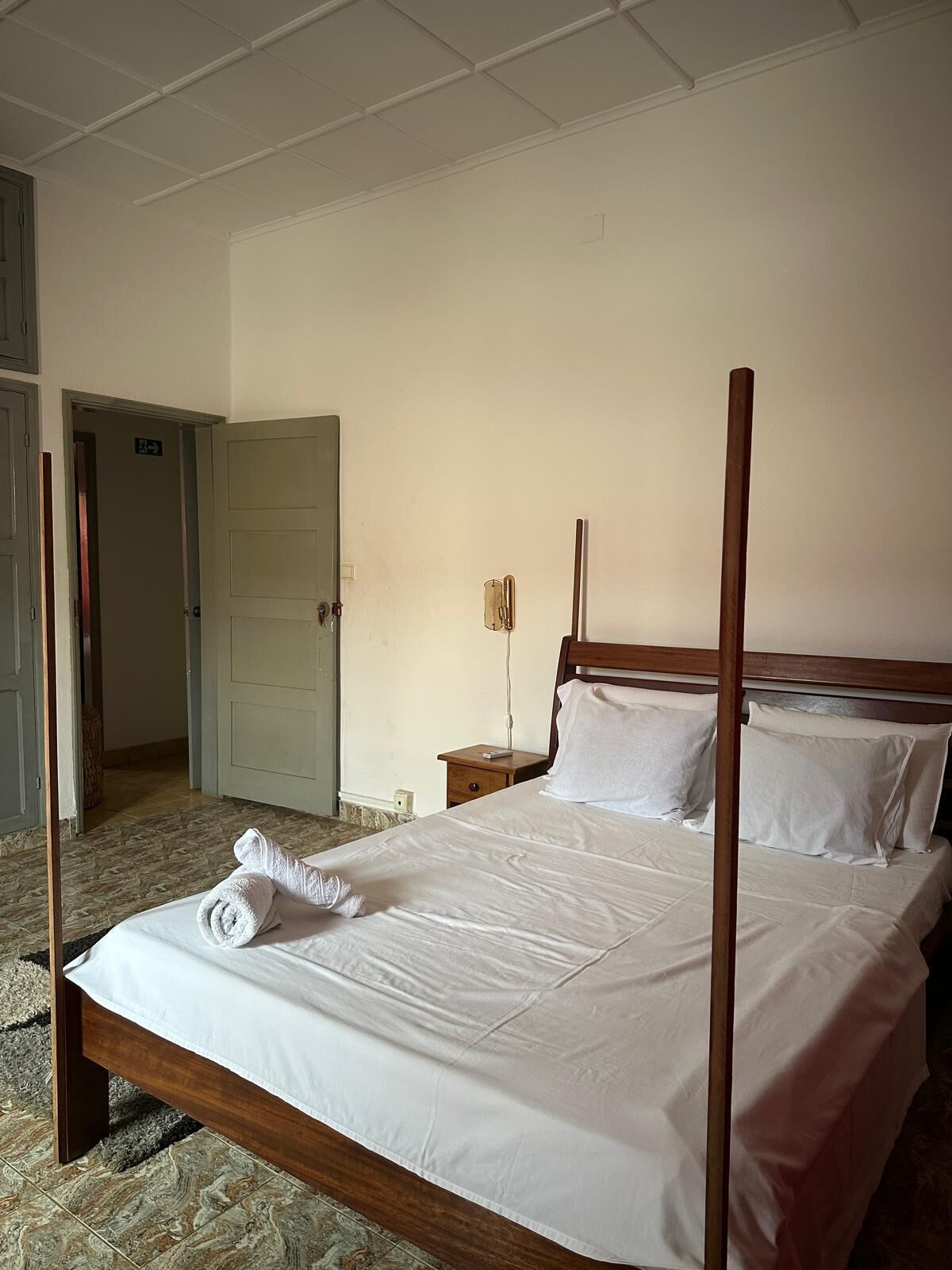 3 間睡房、熨斗/熨衫板、Wi-Fi、床單