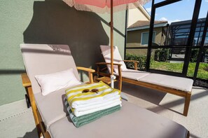 Terrace/patio - PetFriendly, Heated Pool/Hot Tub, 20-min to Disney (Davenport)