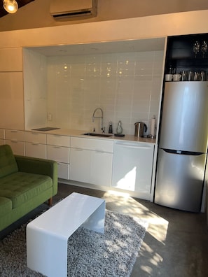 TV, offices