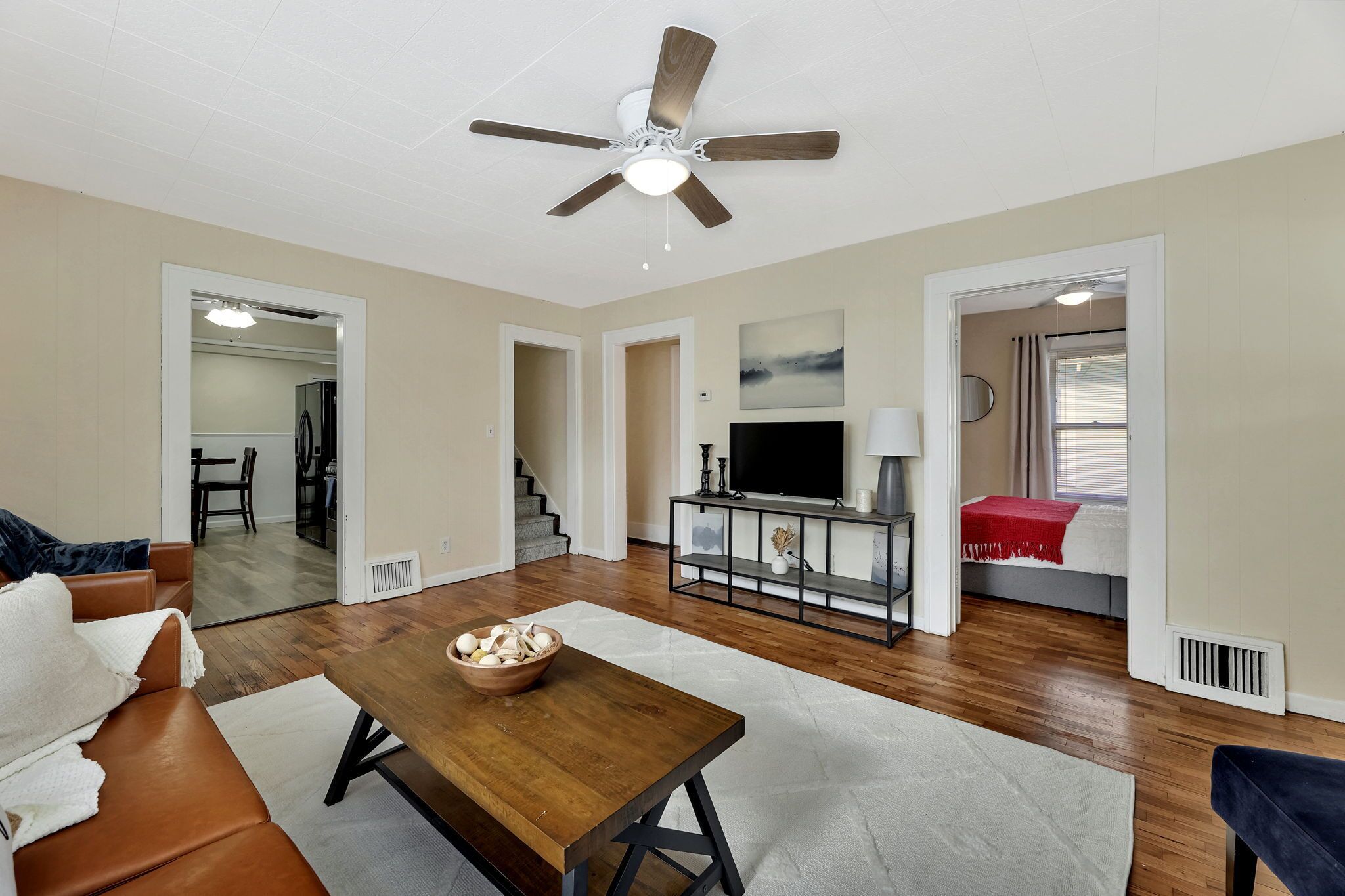 4 bedrooms, iron/ironing board, travel cot, free WiFi