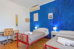 3 habitaciones, tabla de planchar con plancha y wifi gratis 