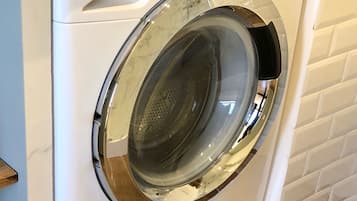 Superior Studio | Bathroom