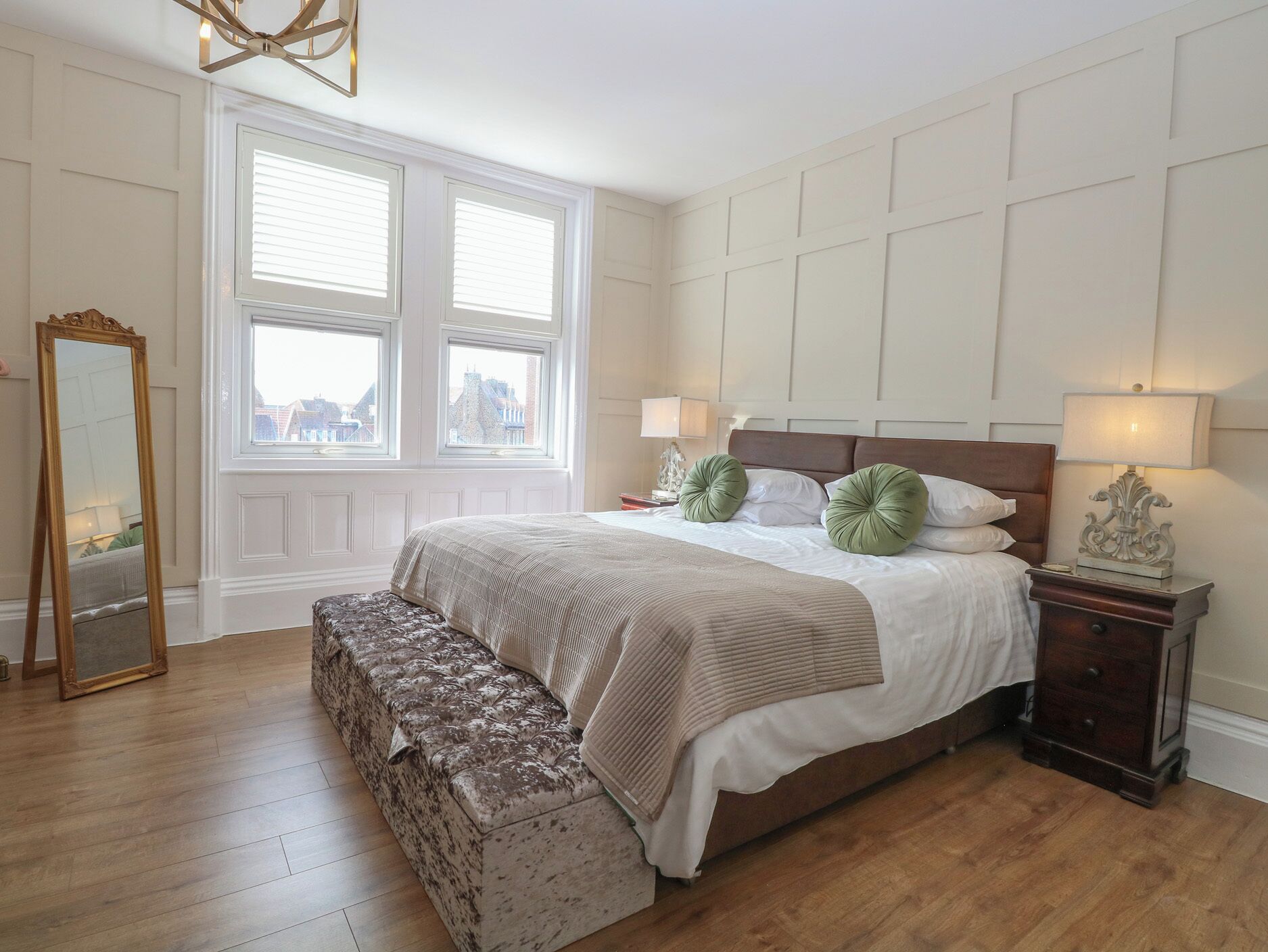 9 bedrooms, individually decorated, individually furnished, free WiFi