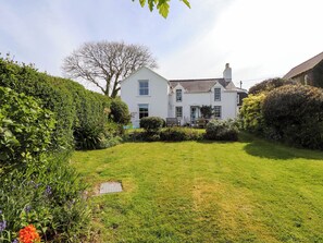 Exterior - Bryn Tirion (Pwllheli)