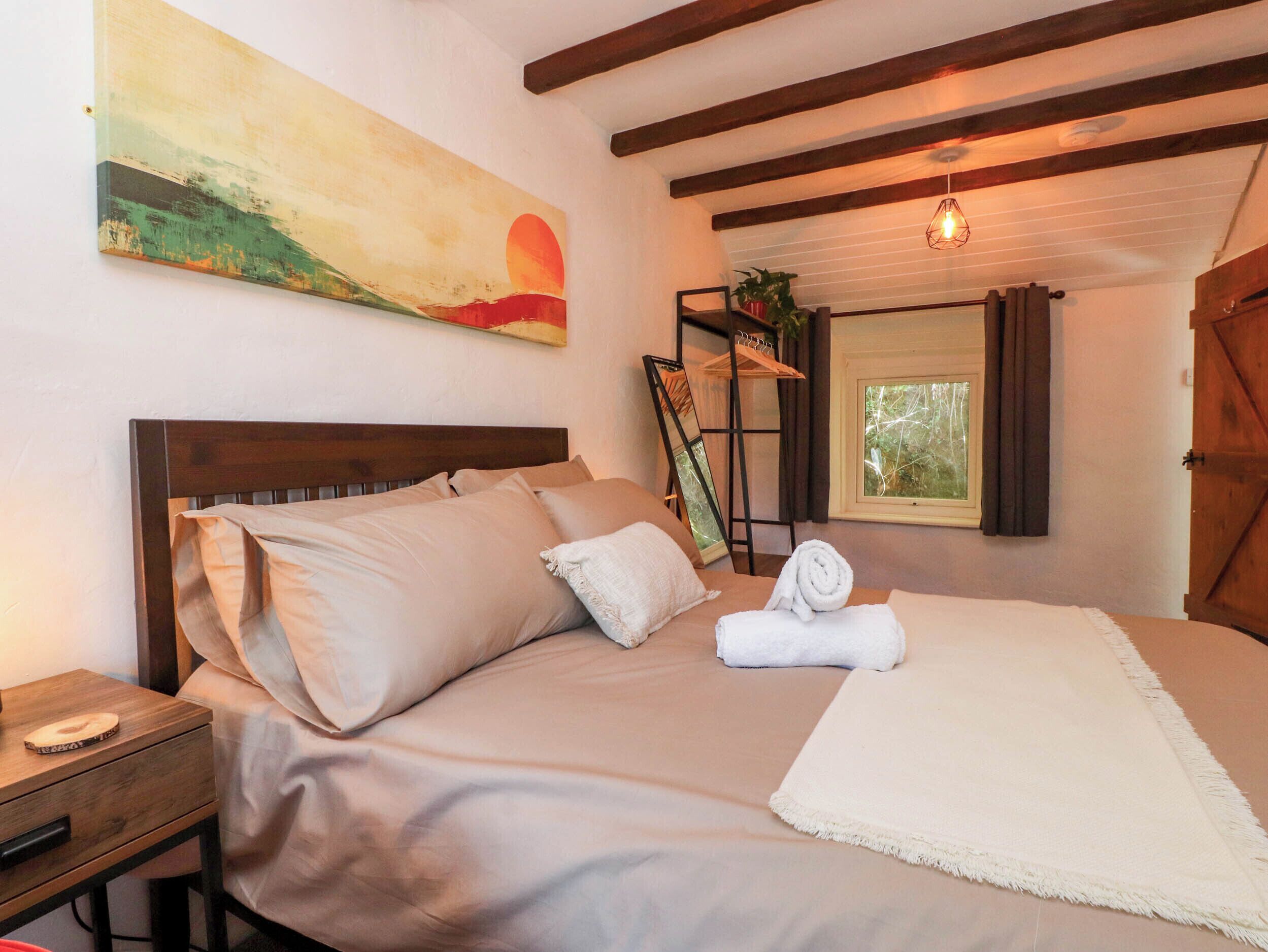 1 غرفة نوم وبديكورات فريدة لكل غرفة وطراز فريد لكل وحدة وواي فاي مجانًا