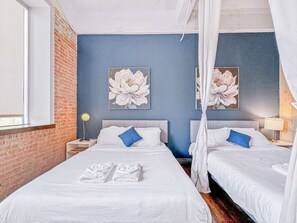2 bedrooms, iron/ironing board, WiFi, bed sheets