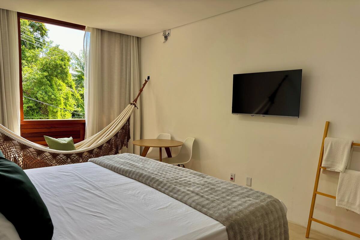 Deluxe Double Room | Premium bedding, Select Comfort beds, free WiFi, bed sheets