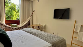 Deluxe Double Room | Premium bedding, Select Comfort beds, free WiFi, bed sheets