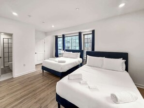 2 bedrooms, WiFi, bed sheets - Modern 2 BD | Sleeps 6 | Northern Liberties (Philadelphia)