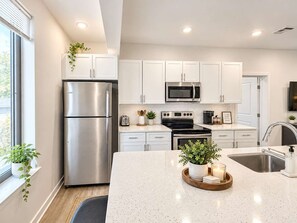 Private kitchen - Sleek Contemporary 2BD | Sleeps 6 | NoLib (Philadelphia)