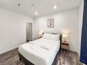 2 bedrooms, WiFi, bed sheets