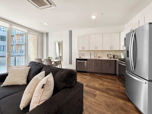 Uklassifisert bilde, 4 av 13, knapp