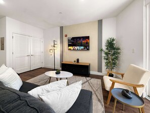 Uklassifisert bilde, 2 av 13, knapp